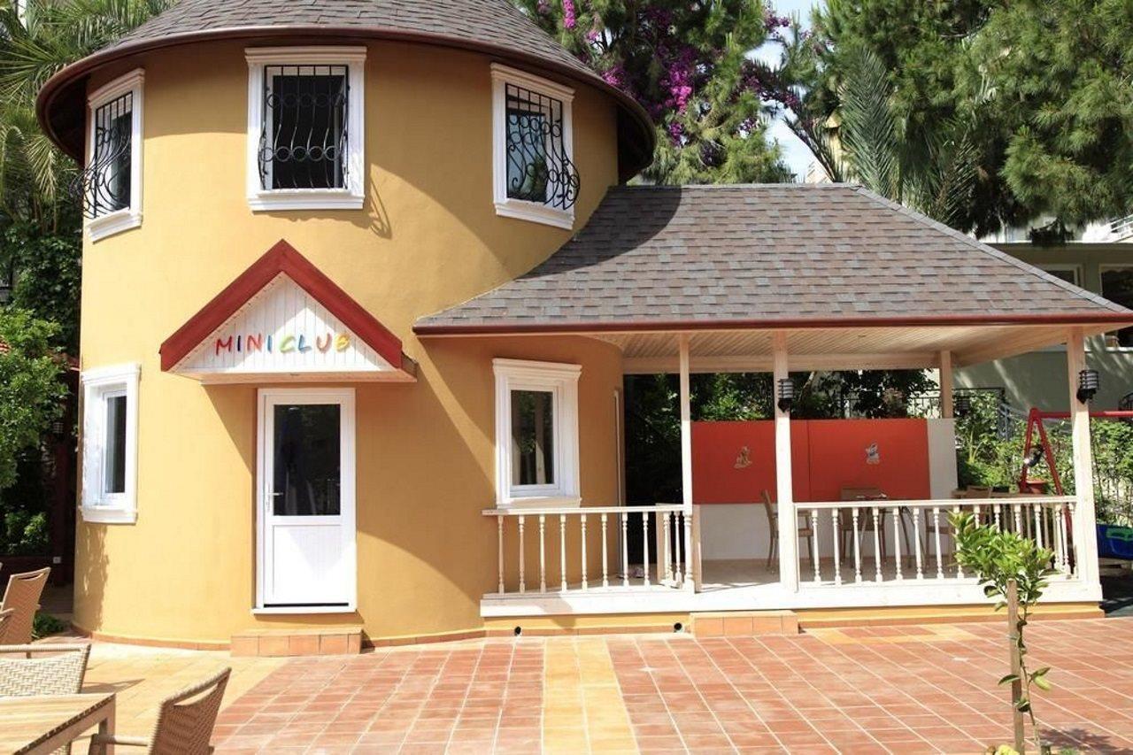 Orient Suite Hotel Аланя Екстериор снимка